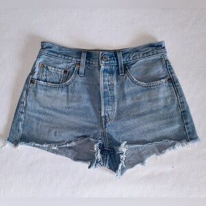 Levi’s 501 Shorts 27W